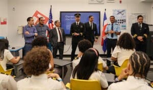 Pilotos dominicanos en el exterior visitarán escuela primaria en Licey al Medio