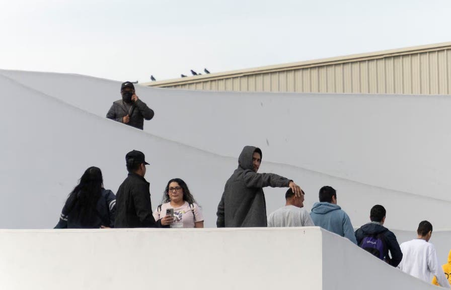 EE.UU. dará $1,000 a indocumentados que acepten autodeportarse