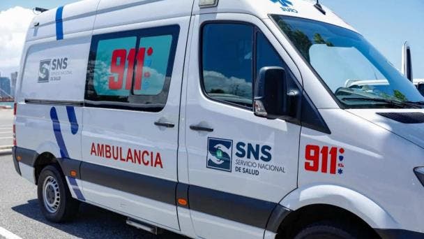 Denuncian pacientes mueren por falta de ambulancias en La Romana