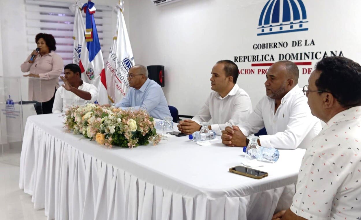 Comunidad de Pedernales exige claridad sobre explotación de tierras raras y sus beneficios