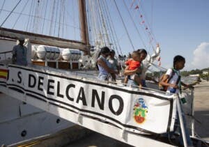El buque escuela Elcano atrae a cientos en Santo Domingo con presencia de la princesa Leonor