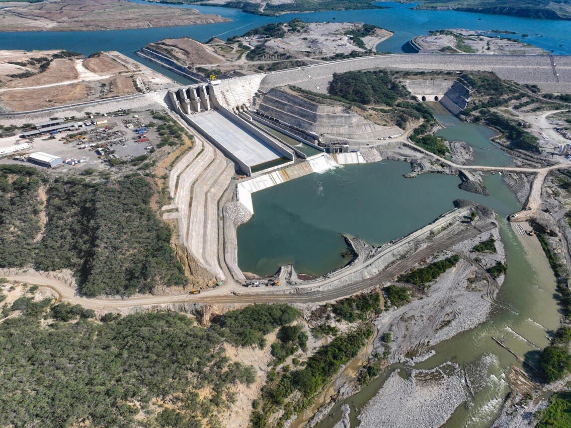 Temen tragedia por abandono de obras complementarias en el embalse de Monte Grande