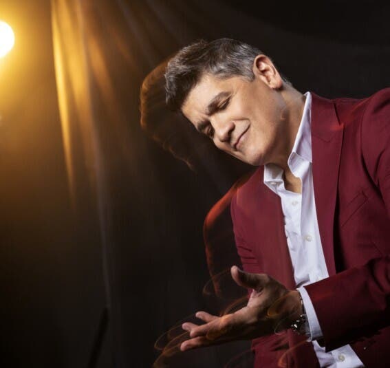 Eddy Herrera lanza su nuevo álbum “Novato Apostador”, el disco número 18