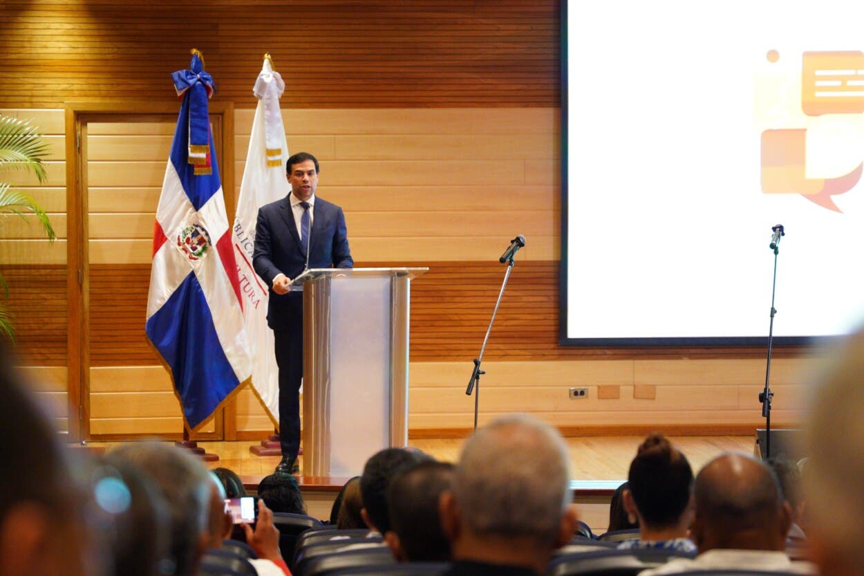 Cultura promueve en Santiago iniciativa “El Poder de las Buenas Palabras”