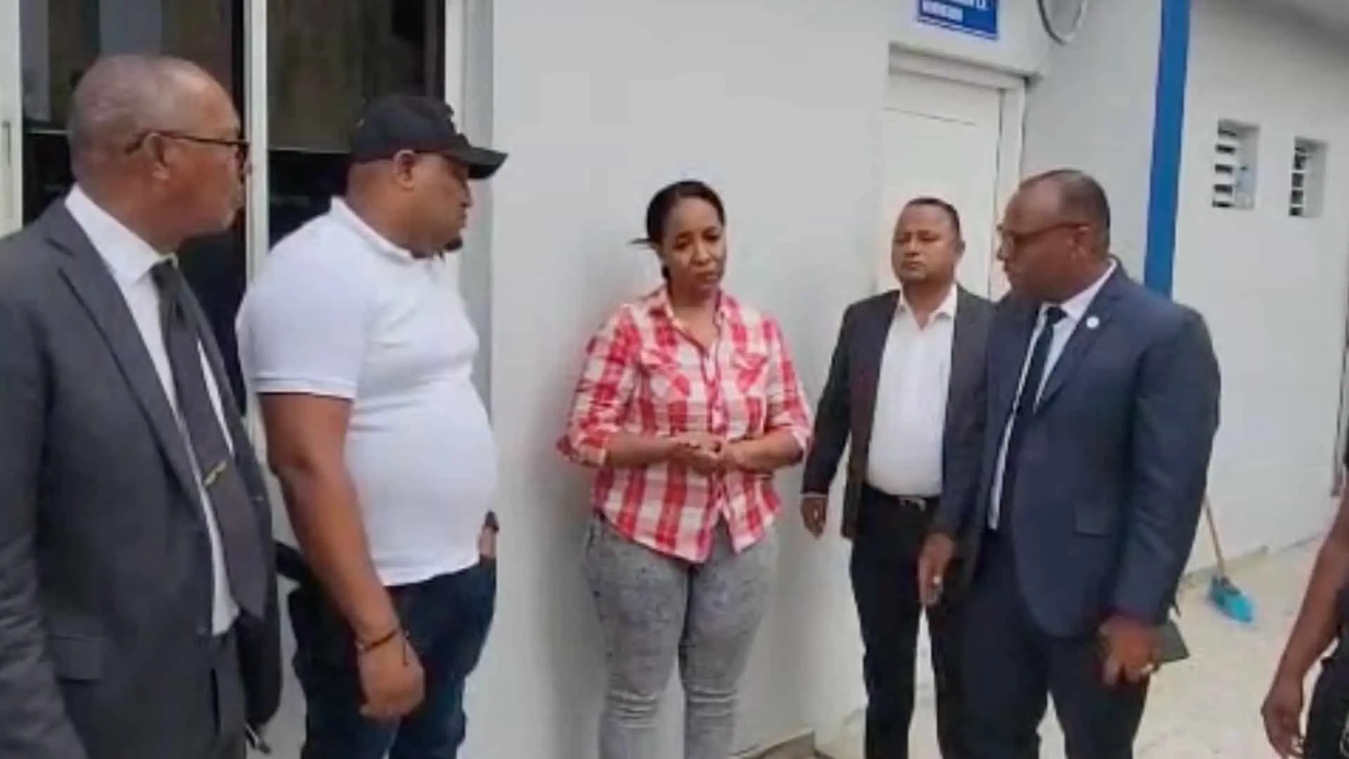 Se entrega la mujer que habría planeado el secuestro de su exjefa en Herrera