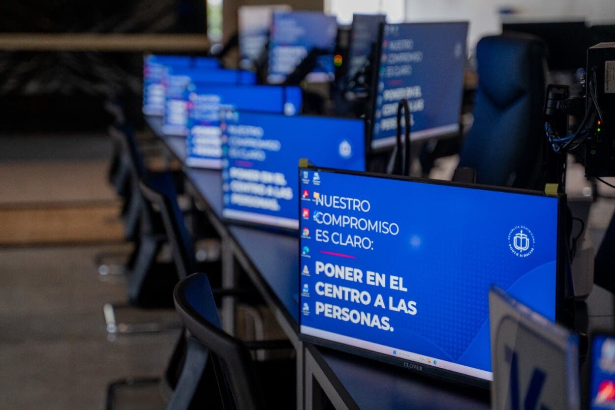 Poder Judicial digitaliza servicios de Justicia del edificio de Las Cortes del Distrito Nacional