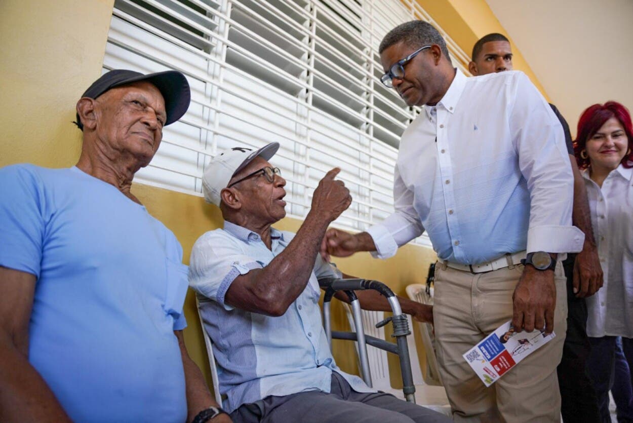 Robert Polanco destaca el impacto de jornadas  sociales en comunidades vulnerables