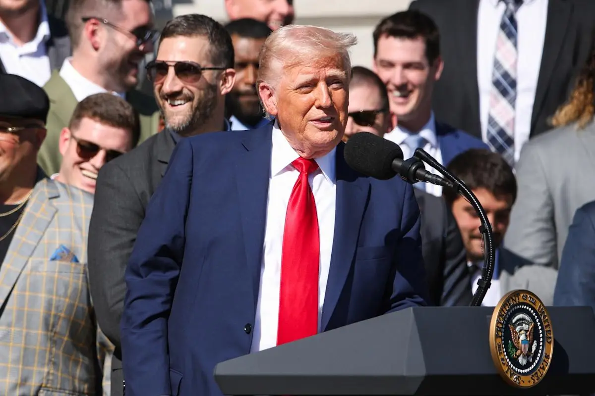 El legislador demócrata que busca destituir a Trump «Fallar no es opción. Es un dictador»