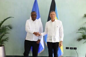 Cancilleres de República Dominicana y Bahamas exploran oportunidades para fortalecer comercio y turismo