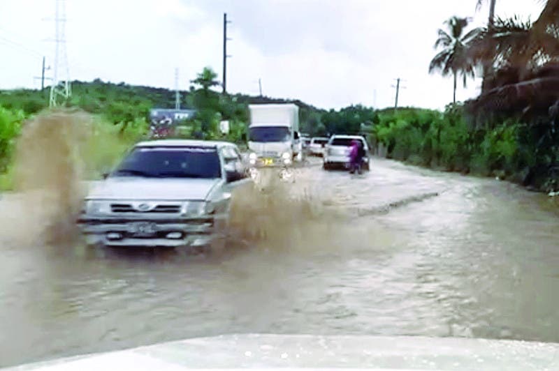La región sur es, sin duda, la más vulnerable ante el paso de un fenómeno atmosférico por la costa caribeña, debido a la gran población que reside en una zona que se extiende desde Santo Domingo hasta Pedernales, y que siempre ha sido afectada por huracanes.