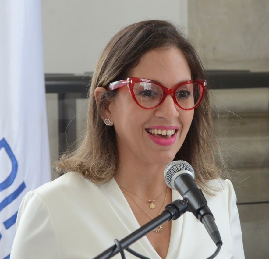 Maria Belissa Ramirez de Zaiek, Directora Monumento de Santiago