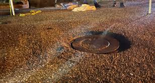 Rescatan con vida niña arrastrada por las lluvias hasta alcantarilla en San Cristóbal