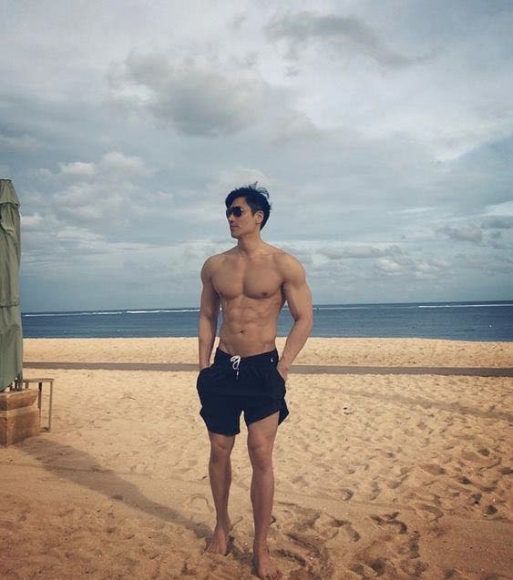 Chuando Tan, el fotógrafo de 59 años que desafía el tiempo, ¿descubre cómo?