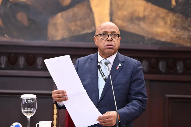 Alfredo Pacheco alerta sobre la crisis interna en el PRM