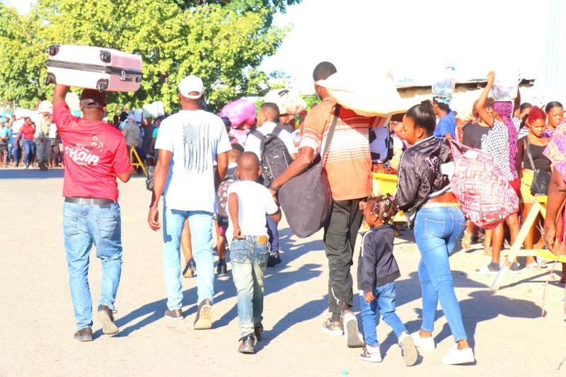 Retorno voluntario: cientos de haitianos dejan RD rumbo a Haití