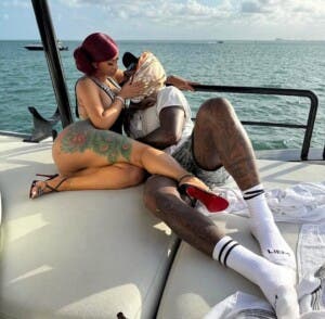 Cardi B oficializa su romance con Stefon Diggs en medio de críticas a Offset