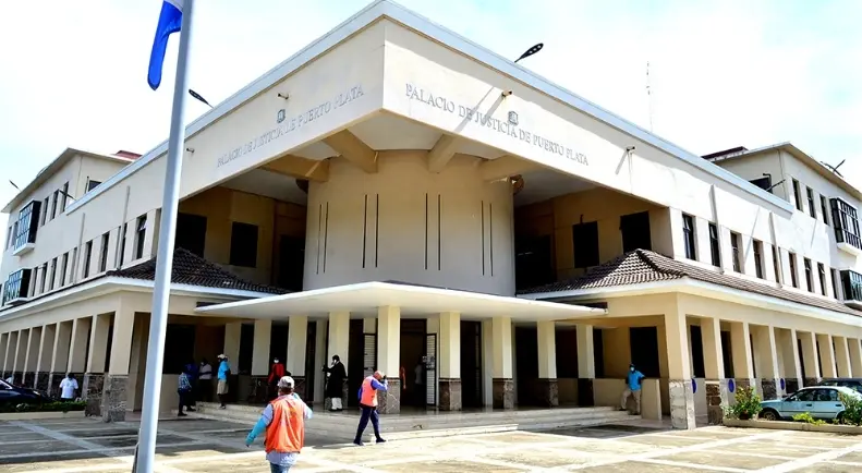 Fiscalía pide coerción a dos por trata de personas en Puerto Plata