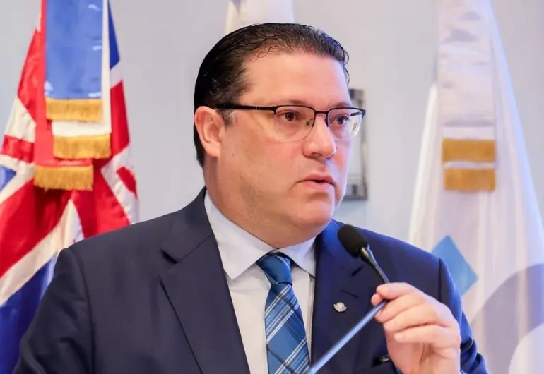 Aduanas contiene mayor recaudo de su historia