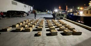 Tiroteo y persecución en el río Higuamo: 1,3 toneladas de cocaína decomisadas