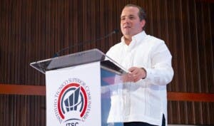 José Ignacio Paliza aboga por un nuevo liderazgo político que promueva transparencia y rendición de cuentas