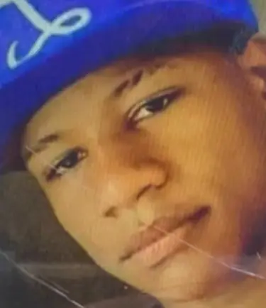 Hallan joven calcinado con dos impactos bala