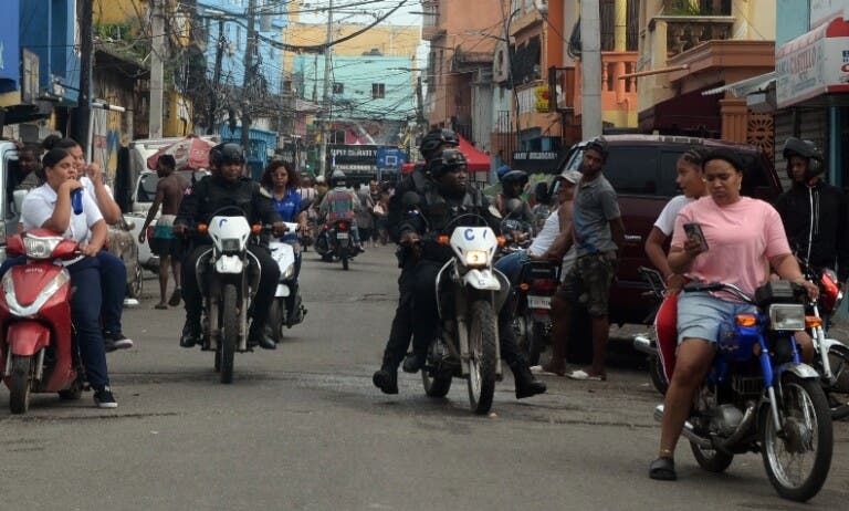 Un intenso patrullaje policial se veía hoy en Capotillo. Jorge González