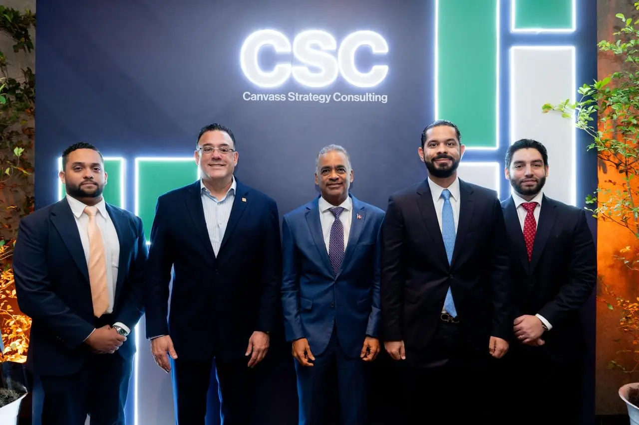 Respaldan lanzamiento de empresa consultora