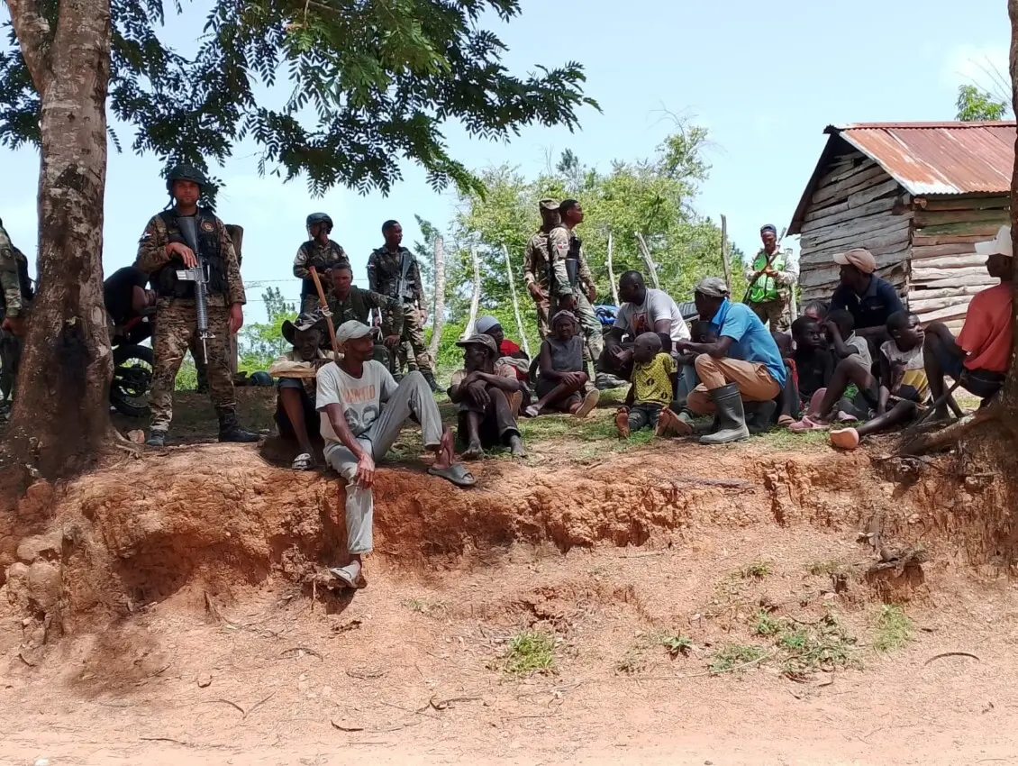 Haitianos detenidos por depredación ambiental en Dajabón