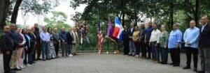 PLD en Manhattan deposita ofrenda floral durante 116 aniversario natalicio profesor Bosch