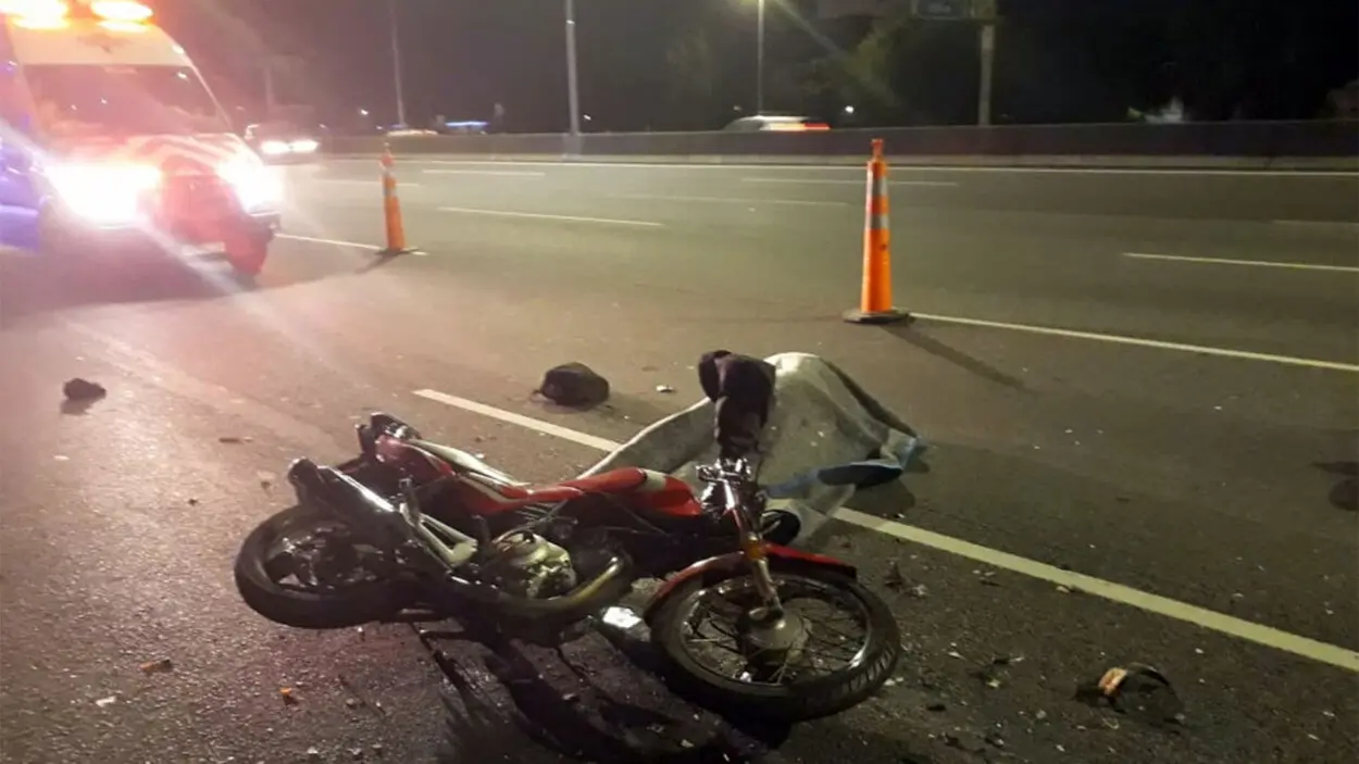 Militar se dispara en el pene al caer en hoyo mientras manejaba motocicleta