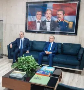 Abinader visitará a Danilo Medina este jueves para abordar crisis haitiana