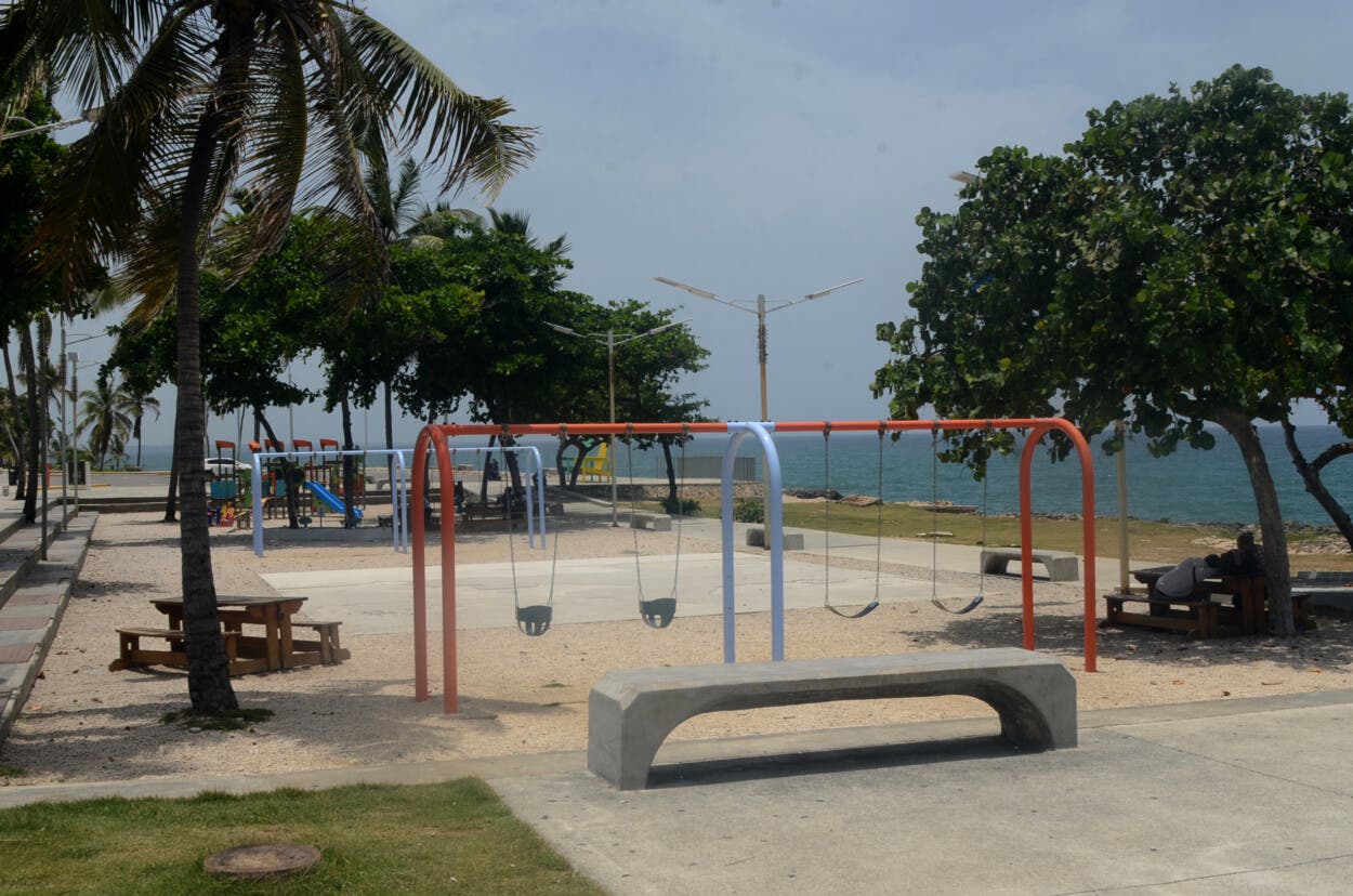 Paseo marítimo del malecón de SD es oasis urbano para recreación