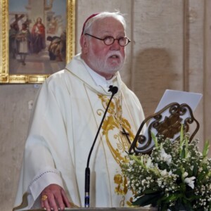 El ‘canciller’ del Vaticano aboga por una iglesia «unida» durante su visita a Cuba