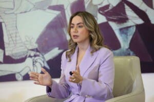 Gloria Reyes pone los puntos sobre las íes en el debate sobre la pobreza