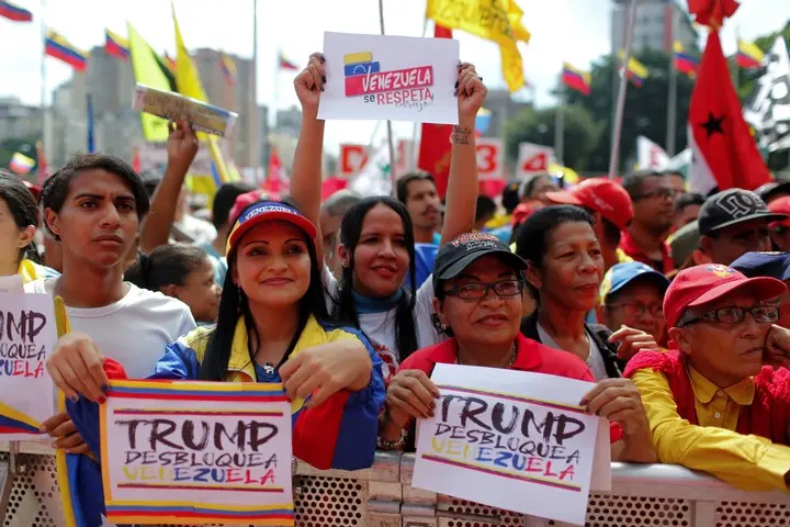   venezolanos en Estados Unidos denunciaron este miércoles que se hallan entre la espada y la pared por la adversidad migratoria