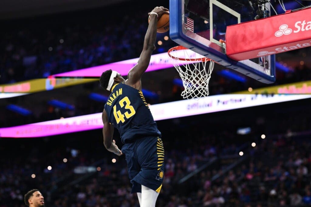 Pascal Siakam y Tyrese Haliburton se aseguraron de que los Indiana Pacers le dieran a sus fanáticos una celebración que esperaron 25 años para volver a ver.