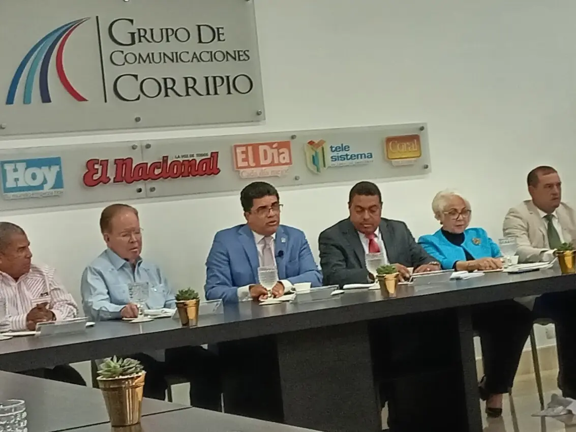 Alcalde Dio Astacio advierte que Santo Domingo Este necesita 500 contenedores para enfrentar crisis de desechos sólidos