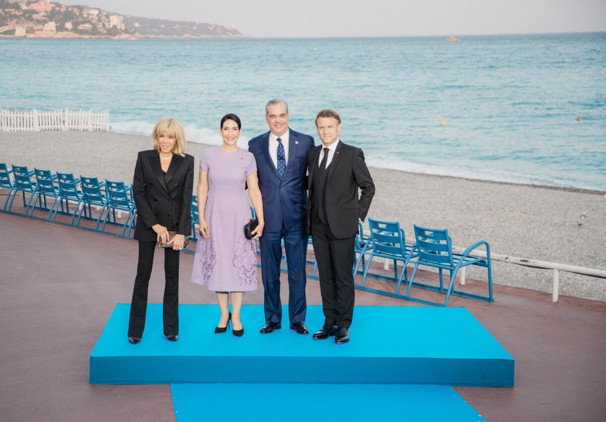 Macron recibe a Abinader y a Raquel en cena de gala de líderes mundiales