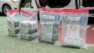 Cae operación de droga en Boca Chica: 205 kilos de cocaína y vehículos con caletas