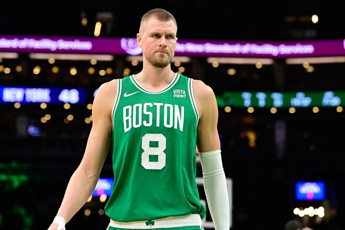 Kristaps Porzingis pasa a los Hawks en intercambio