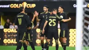 Fútbol: Dominicana cae 2-3 ante México en la Copa Oro