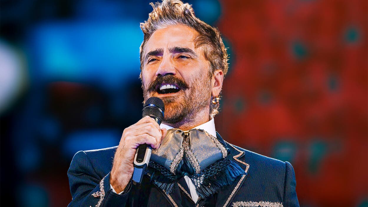 Alejandro Fernández: La ranchera está en buenas manos, los nuevos la están rompiendo