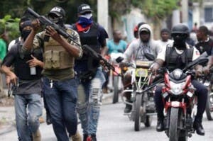 La UE sanciona a tres líderes de bandas criminales de Haití
