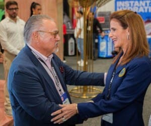 Aceite Crisol será vendido en cadena Walmart