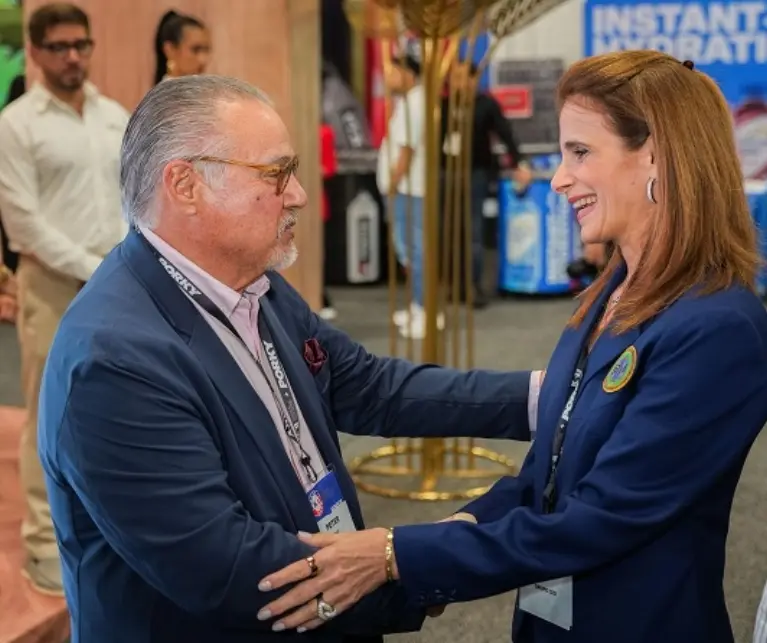 Aceite Crisol será vendido en cadena Walmart