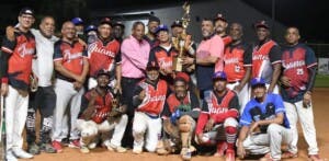 Villa Juana campeón en Clásico Softbol Julio Lugo