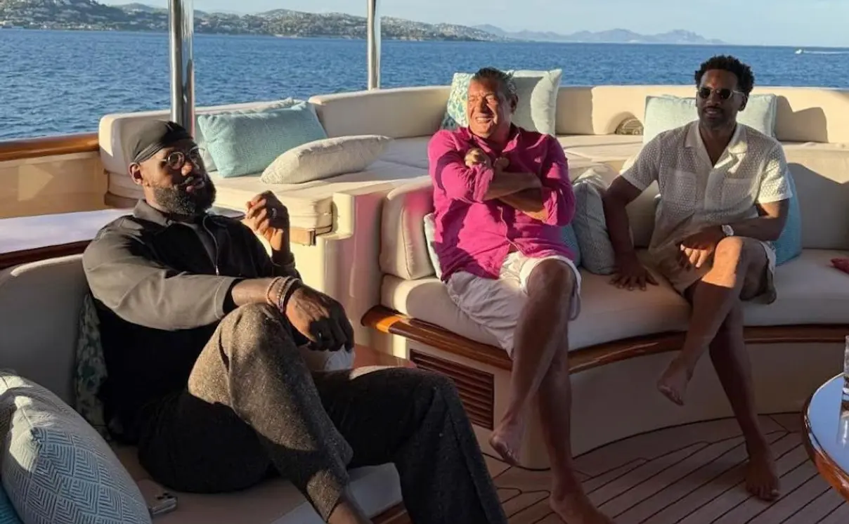 Agente de Nikola Jokic publica llamativa foto con LeBron James