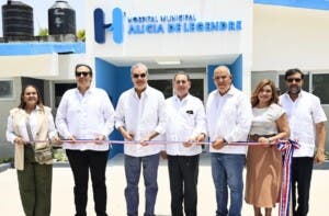 Villarivenses NYC agradecen presidente Abinader  hospital Villa Riva
