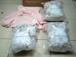 Frustran intento de enviar cocaína oculta en peluche a Australia