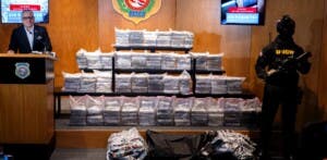 Ocupan 210 paquetes cocaína en dos lugares